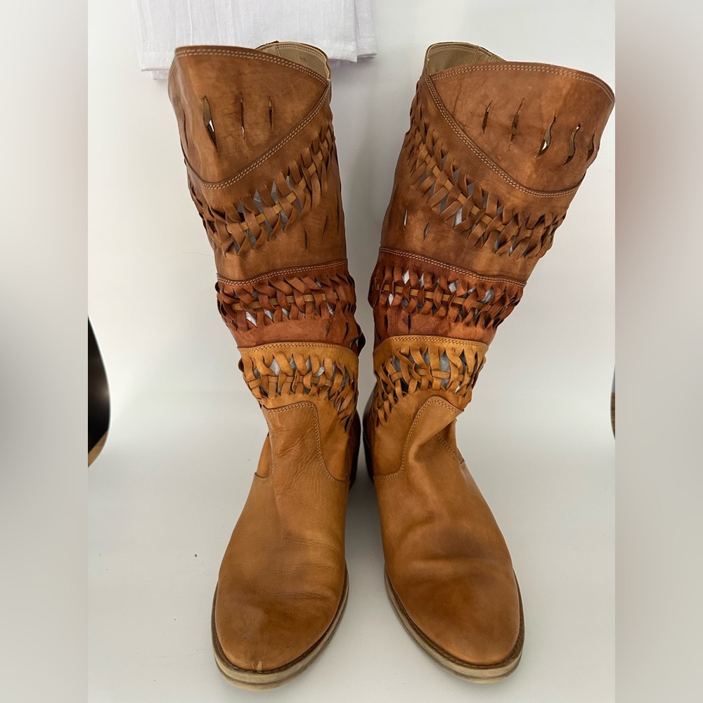 Women's Brown Cut Out Leather Boots  EU 41